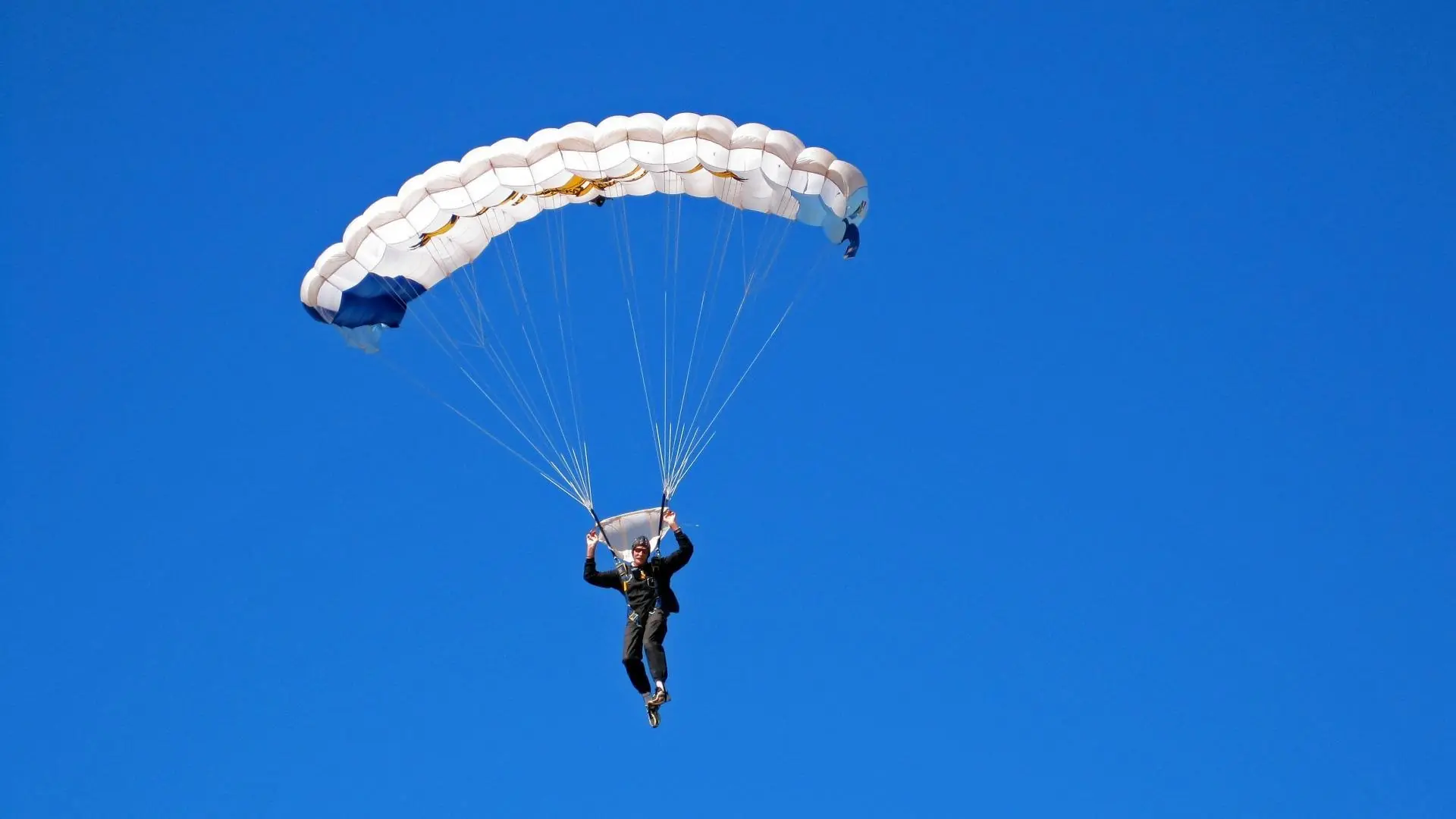 阿根廷主教练战术安排备受称道，阿根廷教练组成员